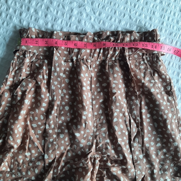 THREAD & SUPPLY 🧵 High Waisted Paper Bag Shorts, Size Large, NWT - Picture 8 of 10
